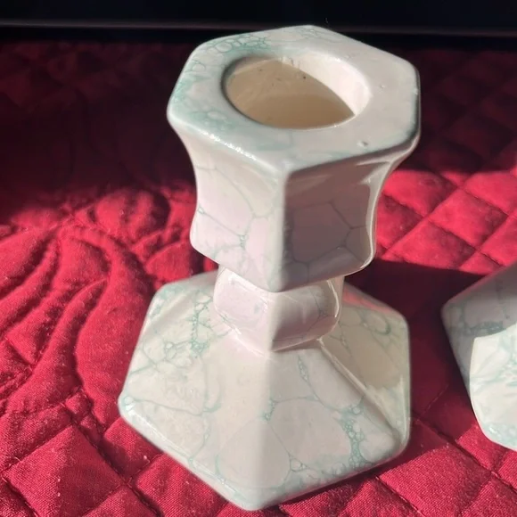 PartyLite Terrazzo P0591 cream and green marbled taper candlestick holder set - Picture 3 of 8